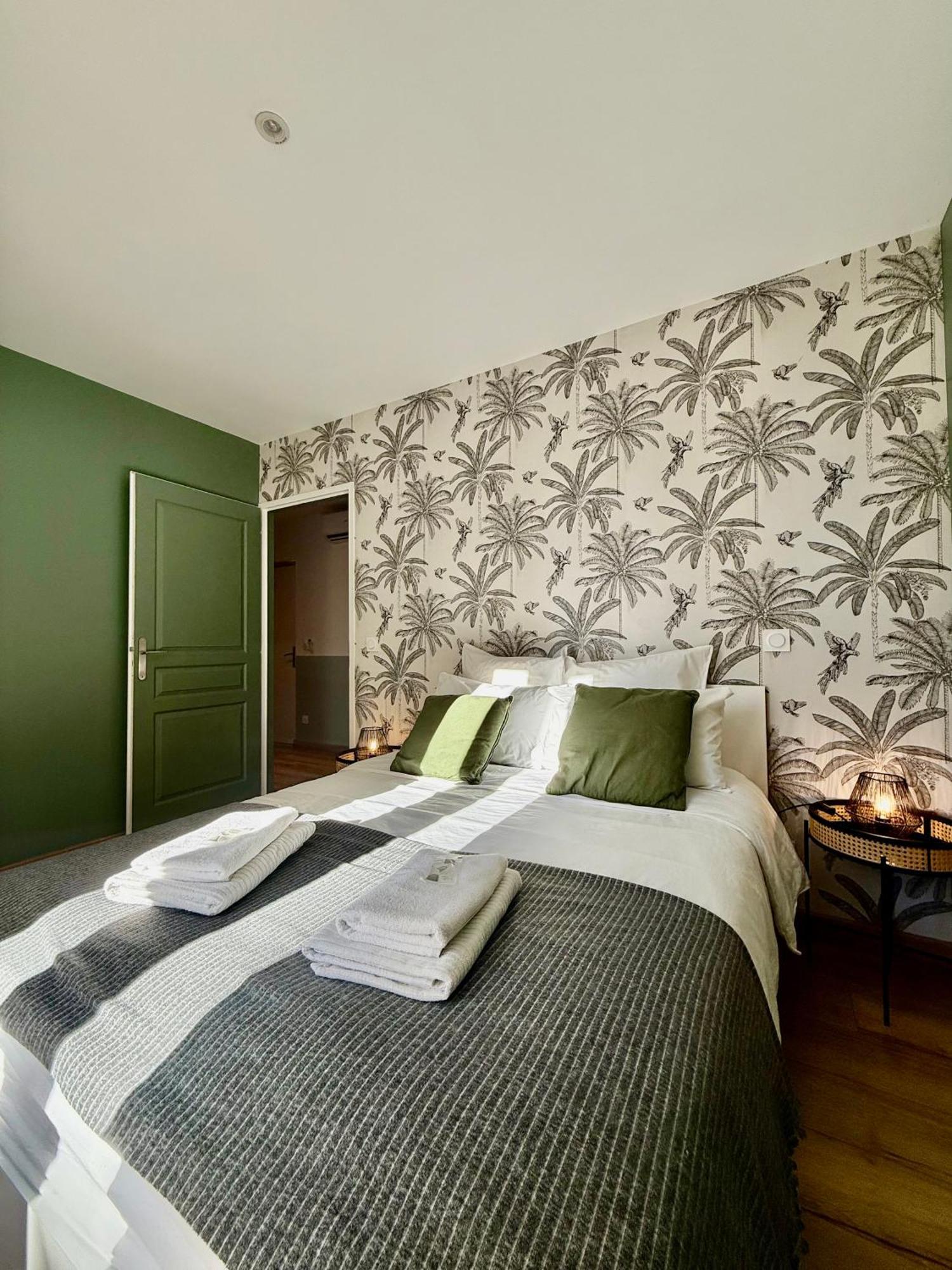 Limoges Sud-Lescinqsuites-L'Eden - Dabnb エクステリア 写真